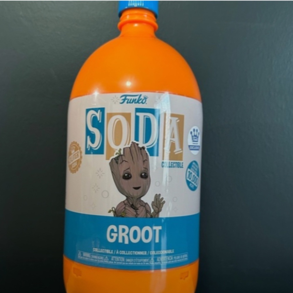 Funko soda 3 liter bottle Groot (NWT) - Picture 4 of 10